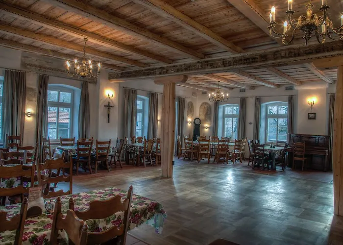 Bed & Breakfast Karczma Belty 3*